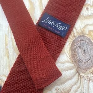 Vintage Lord & Taylor Red Knit Necktie Square Tip Retro 80s Preppy Style Tie‎